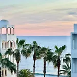 Terracos De Quarteira Ii White By Real *